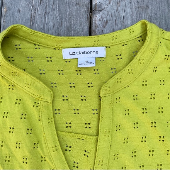Liz Claiborne v neck tank, XL, Lime green. - Picture 3 of 3